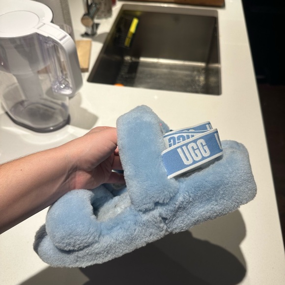 UGG slippers - Picture 3 of 4